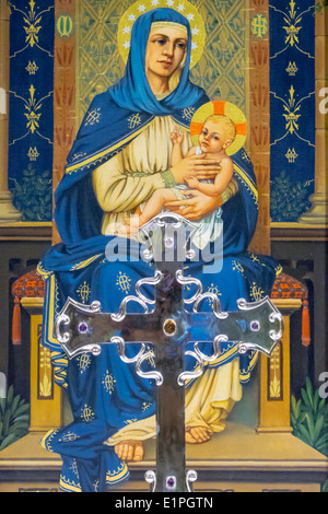 Brisbane Australien CBD, Ann Street, Anglican Church, St. John's Cathedral, christlich, Religion, innen, religiös, Kunst, Ikone, Kreuz, Baby Babys Kind c Stockfoto