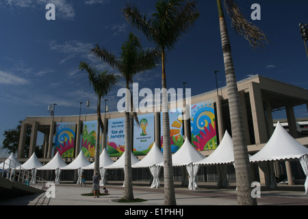 Außenansicht des Maracanã-Stadion, bereit für die FIFA Fussball-Weltmeisterschaft 2014 in Brasilien. Sieben Spiele werden hier ausgetragen. Stockfoto