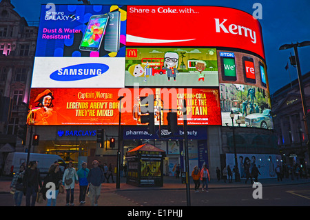 Piccadilly Circus, West End, City of Westminster, London, England, Vereinigtes Königreich Stockfoto