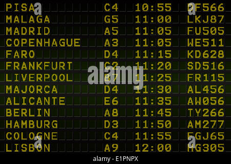 Schwarzen Flughafen Anzeigentafel Stockfoto