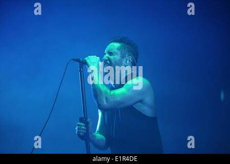 Sänger Trent Reznor von Nine Inch Nails führt am zweiten Tag des jährlichen Rockfestival Rock Im Park in Nürnberg, am 7. Juni 2014. Foto: Hubert Boesl - kein Draht-SERVICE Stockfoto