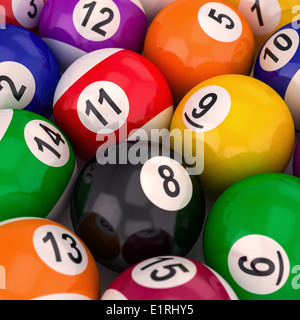 Billard-Kugeln mit Zahlen auf weißem Hintergrund Stockfoto