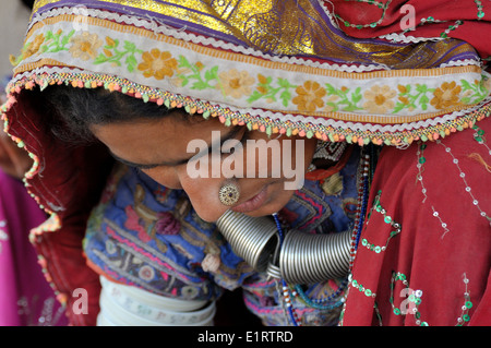 Porträt der Rajasthani Frau Stockfoto