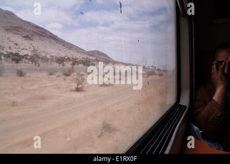 In einem Zug von Rabat nach Marrakesch. Marokko Stockfoto