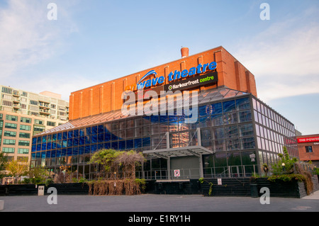 TORONTO, Kanada - 31. Mai 2014: Harbourfront Centre Eingang, die Herzen von Torontos Hafenviertel. Stockfoto
