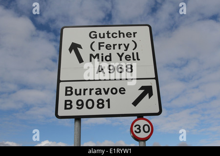 Schild auf einem 968 Yell, shetland Schottland juni 2014 Stockfoto
