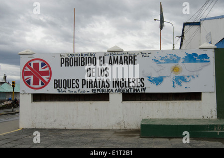 Anti-britische unterzeichnen in Ushuaia, Hauptstadt von Tierra Del Fuego, Antártida e Islas del Atlántico Sur Provinz, Argentinien Stockfoto