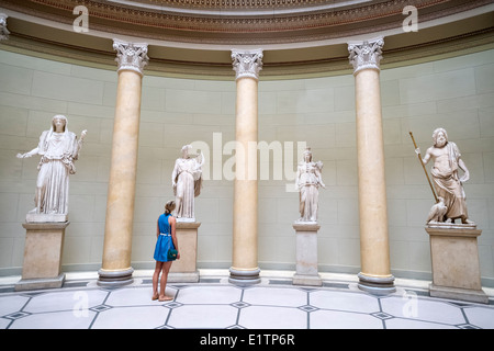 Innenraum der alten Museum auf der Museumsinsel oder Museumsinsel in Berlin Deutschland Stockfoto