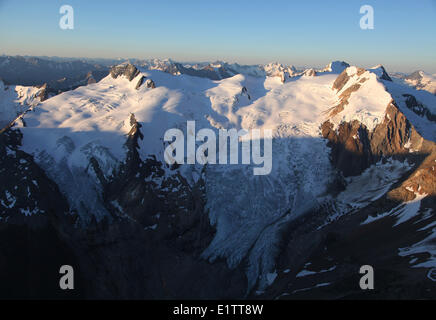 Commander-Gletscher, Commander Mtn und Jumbo-Gletscher auf der rechten Seite, Purcell Mountains, BC, Kanada Stockfoto