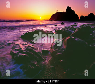 Sonnenuntergang auf Ruby Beach in Olympic Nationalpark Olympic Halbinsel, Washington, USA. Stockfoto