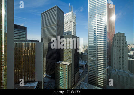 TORNTO, Ontario Innenstadt, TD Centre und Bay Street banking District von Brookfield Place Büroturm gesehen. Stockfoto