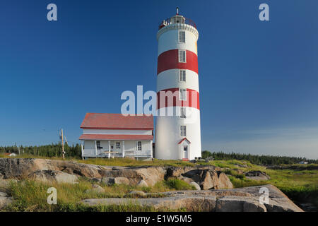 Pointe-des-Monts Leuchtturm, Baie Trinite, Quebec, Kanada Stockfoto