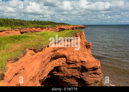 Erodiert roten Sandsteinfelsen, Kildare Capes, Prince Edward Island, Canada Stockfoto