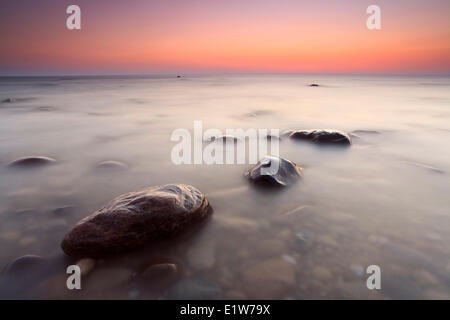 Sonnenuntergang auf Huron-See in der Nähe von Kincardine, Ontario, Kanada Stockfoto