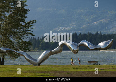 Laufen in Vanier Park, False Creek Ufermauer, English Bay, Kitsilano Nachbarschaft, Vancouver, Britisch-Kolumbien, Kanada Stockfoto