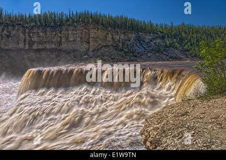 Louise Falls, Twin Falls Gorge Territorial Park, Nordwest-Territorien, Kanada Stockfoto