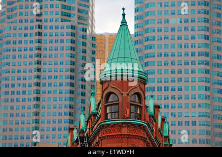 Gooderham Building (Flatiron Building) in der Innenstadt von Toronto City, Ontario, Kanada. Stockfoto