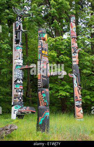 Fisrt Nations Totempfähle im Stanley Park, Vancouver British Columbia, Kanada Stockfoto