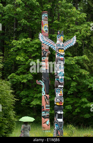Fisrt Nations Totempfähle im Stanley Park, Vancouver British Columbia, Kanada Stockfoto