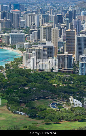 Blick auf Waikiki touristischen Zentrum von Honolulu Diamond Head Berg Stockfoto