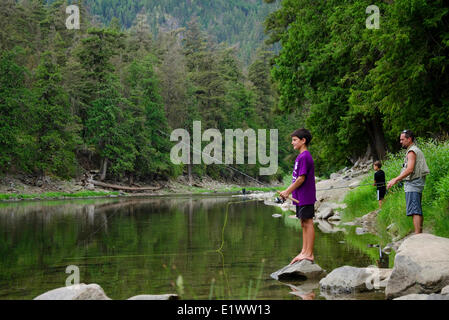 Angeln die Similkameen River in der Nähe von Princeton, British Columbia, Kanada. Stockfoto