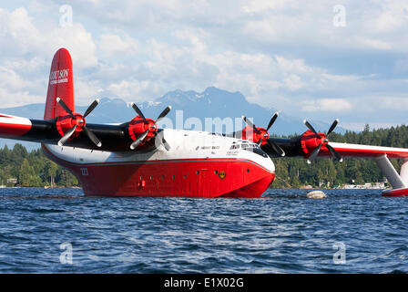 Die riesige Martin Mars Wasser Bomber sind ein beliebter touristischer Anziehungspunkt an ihrer Heimatbasis auf Sproat Lake in Port Alberni.  Port Alberni Stockfoto