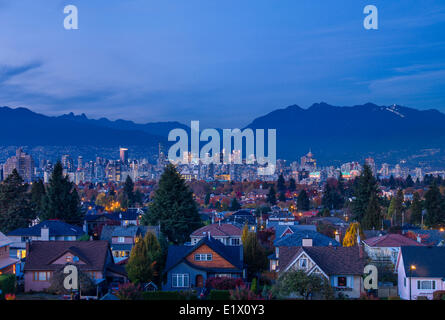 Nachbarschaft. West 26th Ave und Cambie Blick nach Norden, Vancouver, Britisch-Kolumbien, Kanada Stockfoto