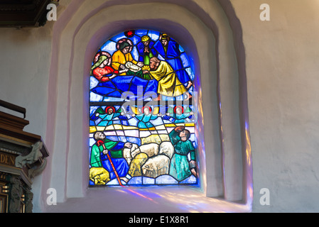 Detail einer Kirche Fenster bei kregme Kirche in Seeland, Dänemark Stockfoto