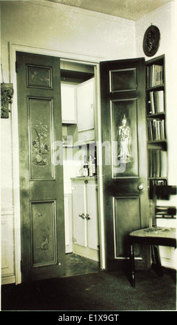 Dieses Foto zeigt London während des Zweiten Weltkriegs und zeigt die Auswirkungen des Krieges auf die Stadt. London ertrug Bombenanschläge und spielte eine zentrale Rolle bei den alliierten Kriegsanstrengungen von 1941 bis 1945. Stockfoto