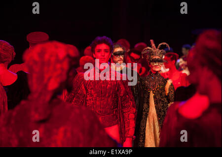 London, UK. 10. Juni 2014. Das English National Ballet präsentiert die Generalprobe für Romeo und Julia in den Hauptrollen Tamara Rojo und Carlos Acosta in der Royal Albert Hall Credit: Piero Cruciatti/Alamy Live News Stockfoto