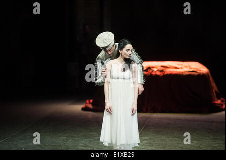 Das English National Ballet präsentiert die Generalprobe für Romeo und Julia in den Hauptrollen Tamara Rojo und Carlos Acosta in der Royal Albert Hall in London Credit: Piero Cruciatti/Alamy Live News Stockfoto