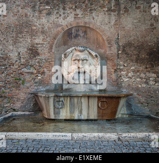 Brunnen im Aventin-Hügel, Rom, Italien Stockfoto