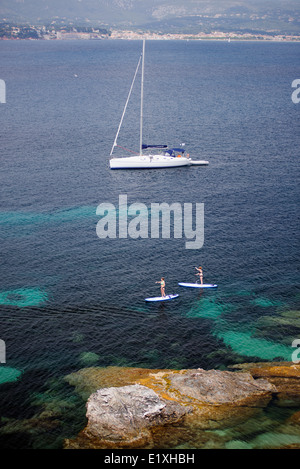 Stehen Sie auf, Paddeln Île des Embiez-Var-Frankreich Stockfoto