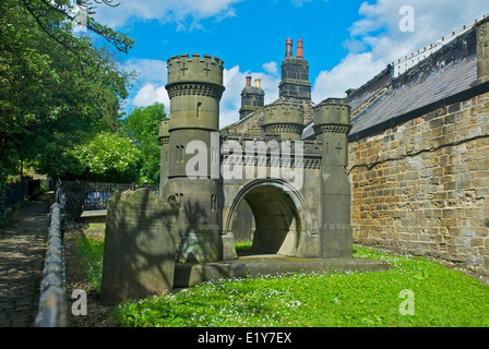 Denkmal für die Männer, die bei der Konstruktion der Bramhope Eisenbahn Tunnel, Otley, West Yorkshire, England UK gestorben Stockfoto