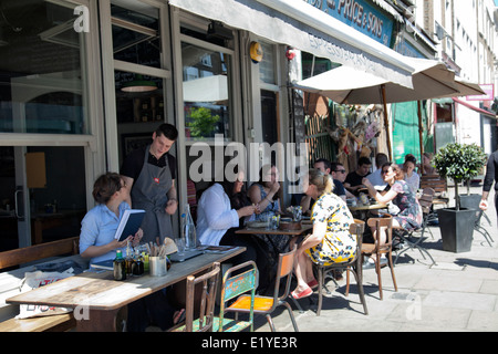 Golborne Deli Golborne Road in London W10, UK Stockfoto