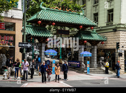 Tor der Chinatown in San Francisco Kalifornien USA auf Grant Street Stockfoto