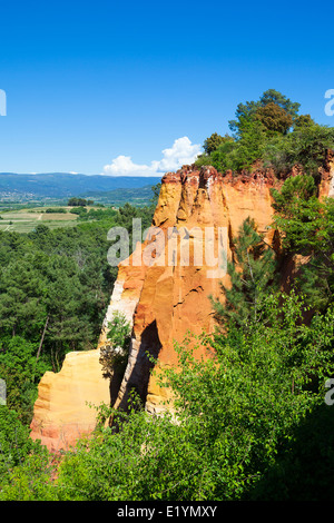 Berühmten roten Felsen im Roussillon (Les Ocres), Provence, Frankreich Stockfoto