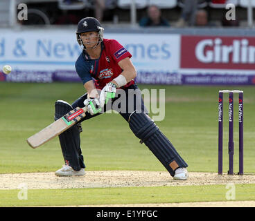 Canterbury, UK. 11. Juni 2014. Sam Billings in Aktion für Kent während der Natwest T20 Blast Spiel zwischen Spitfires Kent und Essex Adler bei The Essex The Spitfire Boden Credit zu zucken: Action Plus Sport/Alamy Live News Stockfoto