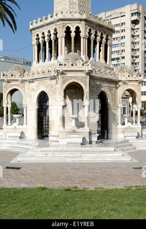 Die reich verzierten osmanischen Uhrturm gebaut in 1901and befindet sich in Konak Square, Izmir Türkei. Stockfoto