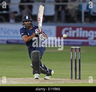 Canterbury, UK. 11. Juni 2014. Ravi Bopara in Aktion während des Spiels Natwest T20 Explosion zwischen Spitfires Kent und Essex Adler bei The Essex The Spitfire Boden Credit zu zucken: Action Plus Sport/Alamy Live News Stockfoto