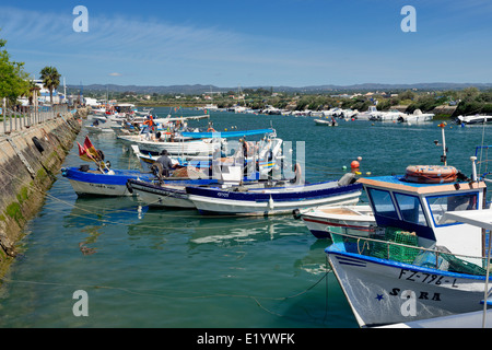Fuseta Angelboote/Fischerboote, der Ost-Algarve, Portugal Stockfoto