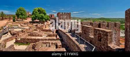 Portugal, Algarve, Silves Schloss Wälle Stockfoto