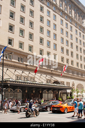 Teure Sportwagen weitergeben Formel 1 Grand Prix Wochenende Hotel Ritz Carlton Montreal. Stockfoto