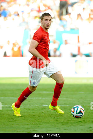 Florida, USA. 7. Juni 2014. England Mittelfeldspieler Jordan Henderson (14) während einer internationalen freundlichen WM Aufwärmen Fußballspiel zwischen England und Honduras im Sun Life Stadium in Miami Gardens, Florida. © Aktion Plus Sport/Alamy Live-Nachrichten Stockfoto