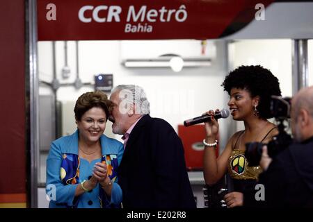 Salvador, Bahia, Brasilien. 11. Juni 2014. Politisches Ereignis.  Präsident Brasiliens, Dilma Rousseff eingeweiht die u-Bahn in Salvador, Bahia, Nordosten Brasiliens, am 11. Juni 2014, unter Beteiligung der politischen Veranstaltung geschlossen. Die Öffentlichkeit kann die u-Bahn kostenlos von 14 Stunden verwenden. Bildnachweis: Dpa picture Alliance/Alamy Live News Stockfoto