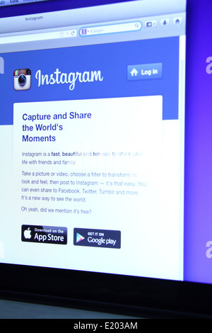 Foto von Instagram-Homepage auf einem Bildschirm. Stockfoto