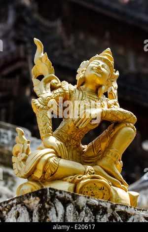 Schutzgeist am Eingang Shwenandaw Kloster Mandalay Myanmar Birma Stockfoto