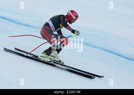 Bode MILLER (USA) Rennen nach unten die Saslong im Wettbewerb in der Audi FIS Alpine Ski World Cup Herren Abfahrt Stockfoto
