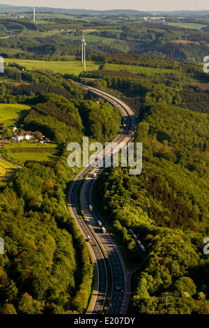 Luftaufnahme, "Sauerlandlinie" A45 Autobahn in der Nähe von Emst, Hagen, Nordrhein-Westfalen, Deutschland Stockfoto