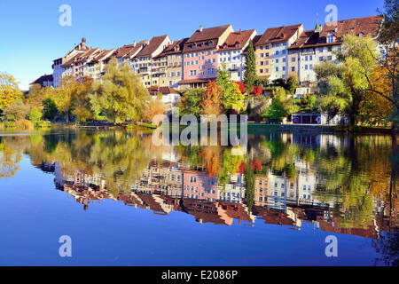 Altstadt von Wil mit Spiegelbild im Teich, der Stadtpark, Kanton St. Gallen, Schweiz Stockfoto